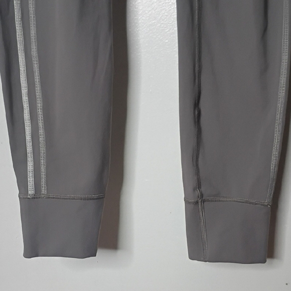 Vuori Daily Legging Size xs Smoke Grey High Rise Drawstring Yoga Athleisure - Picture 4 of 9